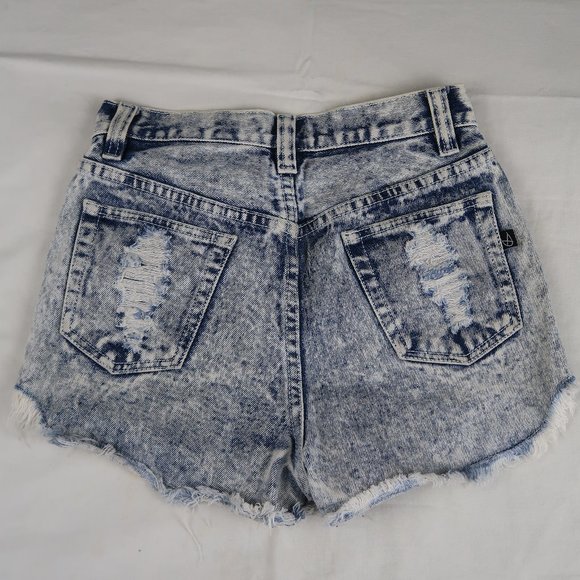 MINKPINK DENIM SHORTS - Picture 3 of 8